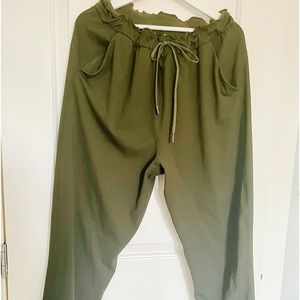 Lululemon High Rise Stretch Full Length Jogger in Green Size 12